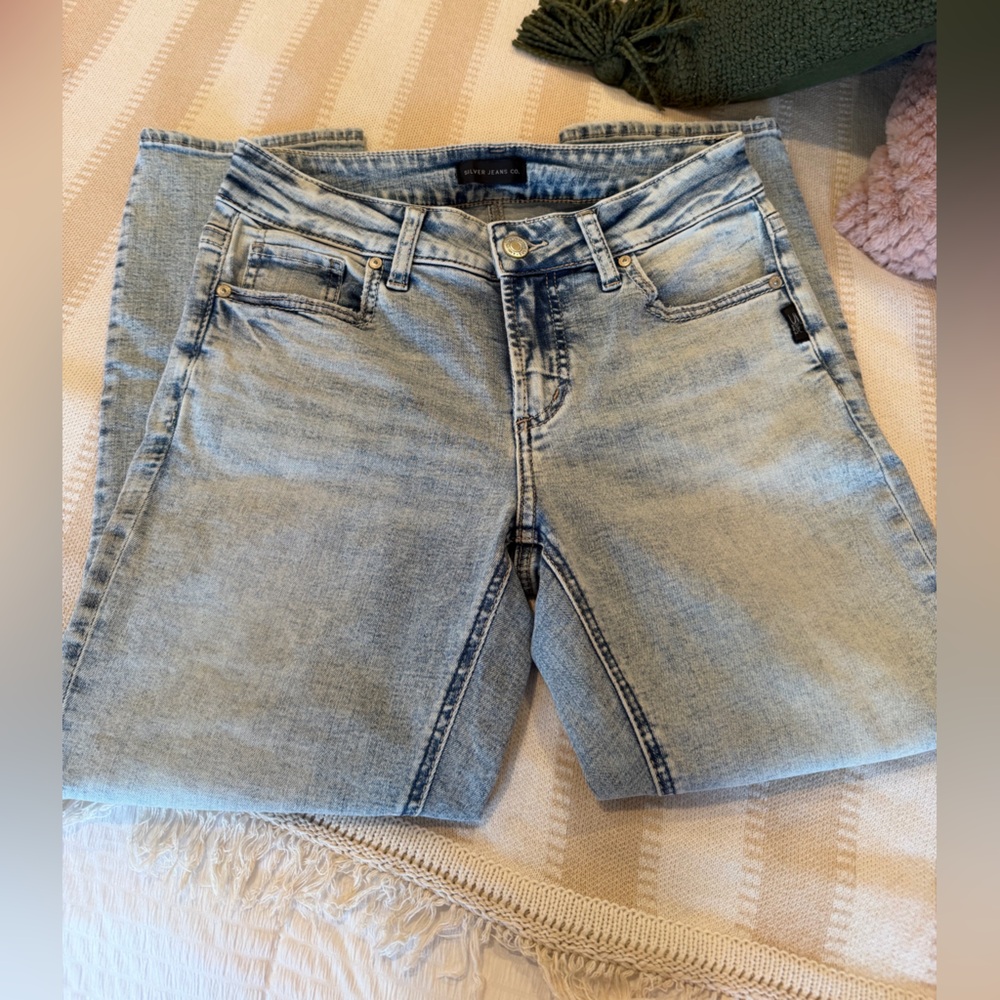 Silver Jeans Women's Straight Leg in Light Blue